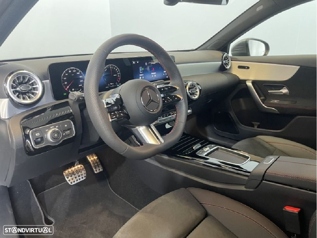 Mercedes-Benz A 250 e - 13