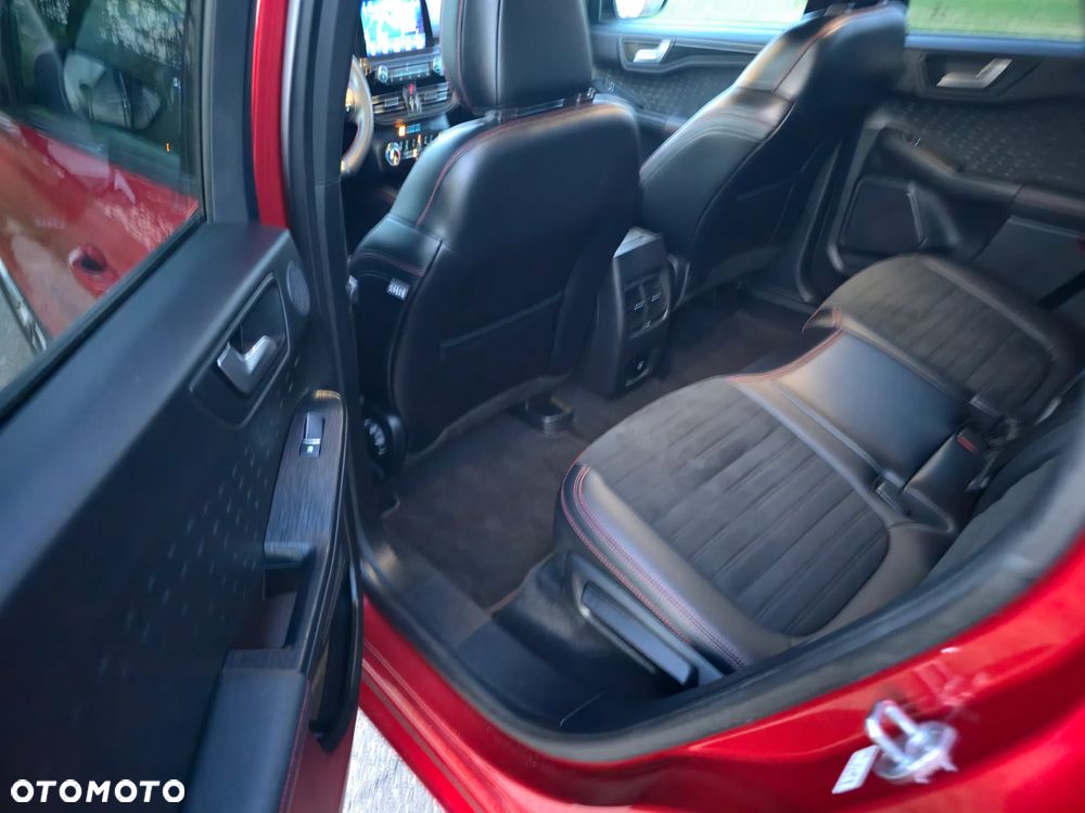 Ford Kuga 2.5 Duratec PHEV ST-LINE - 33