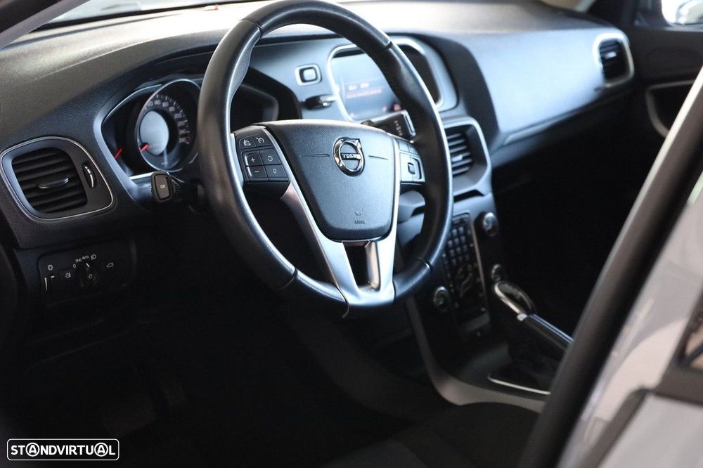 Volvo V40 1.5 T3 Sport Edition Plus Geartronic - 10