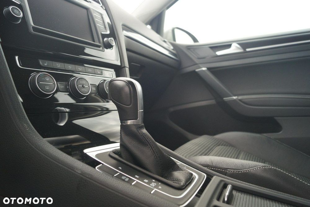 Volkswagen Golf 1.4 TSI ACT BlueMotion Technology DSG Highline - 24