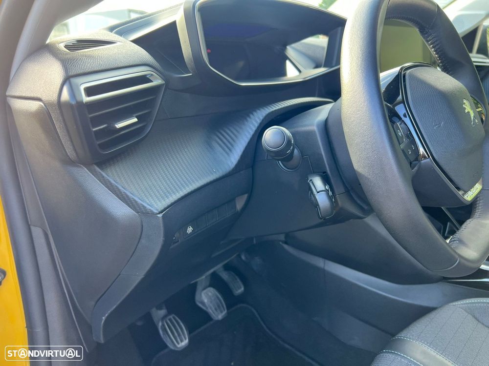 Peugeot 208 1.2 PureTech Allure - 30