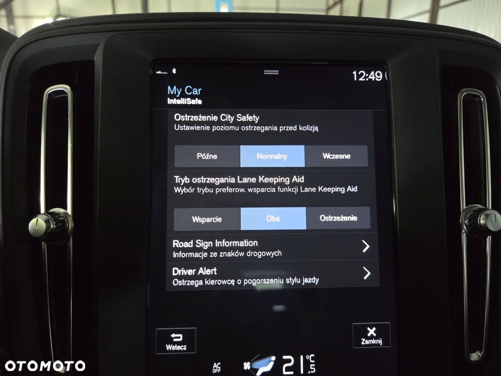 Volvo XC 40 T3 Momentum Core - 21