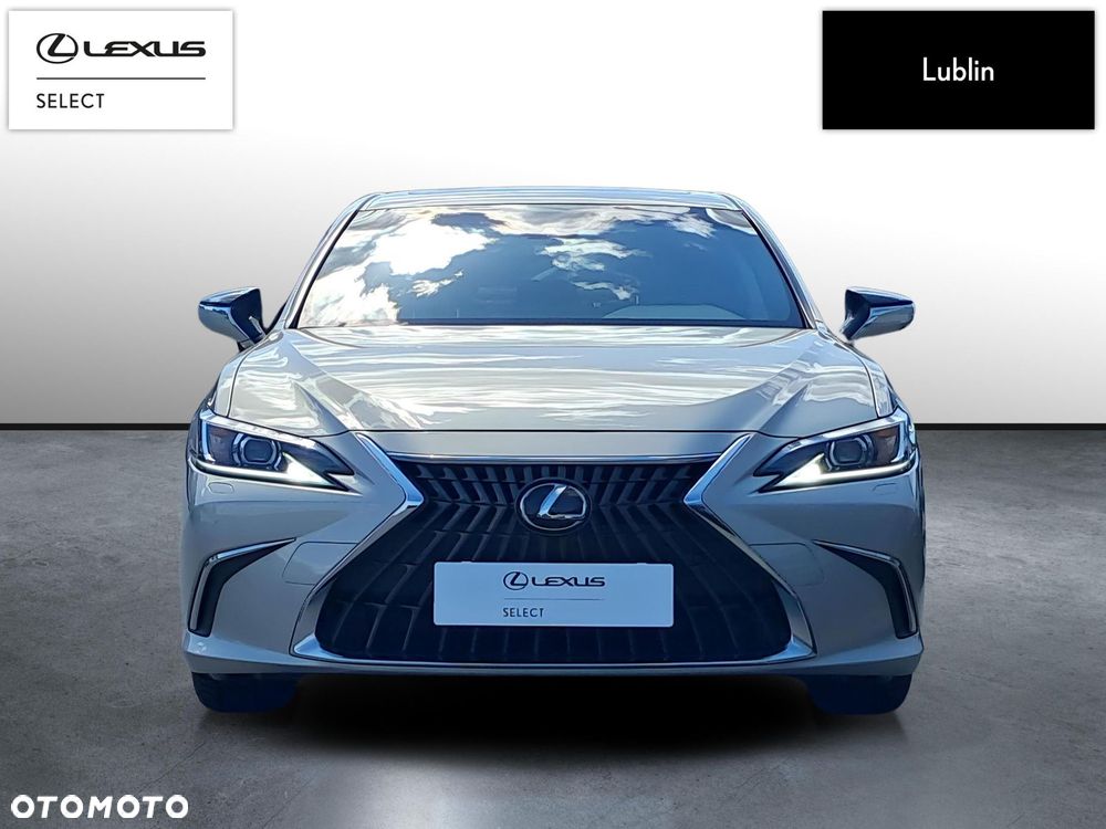 Lexus ES - 8