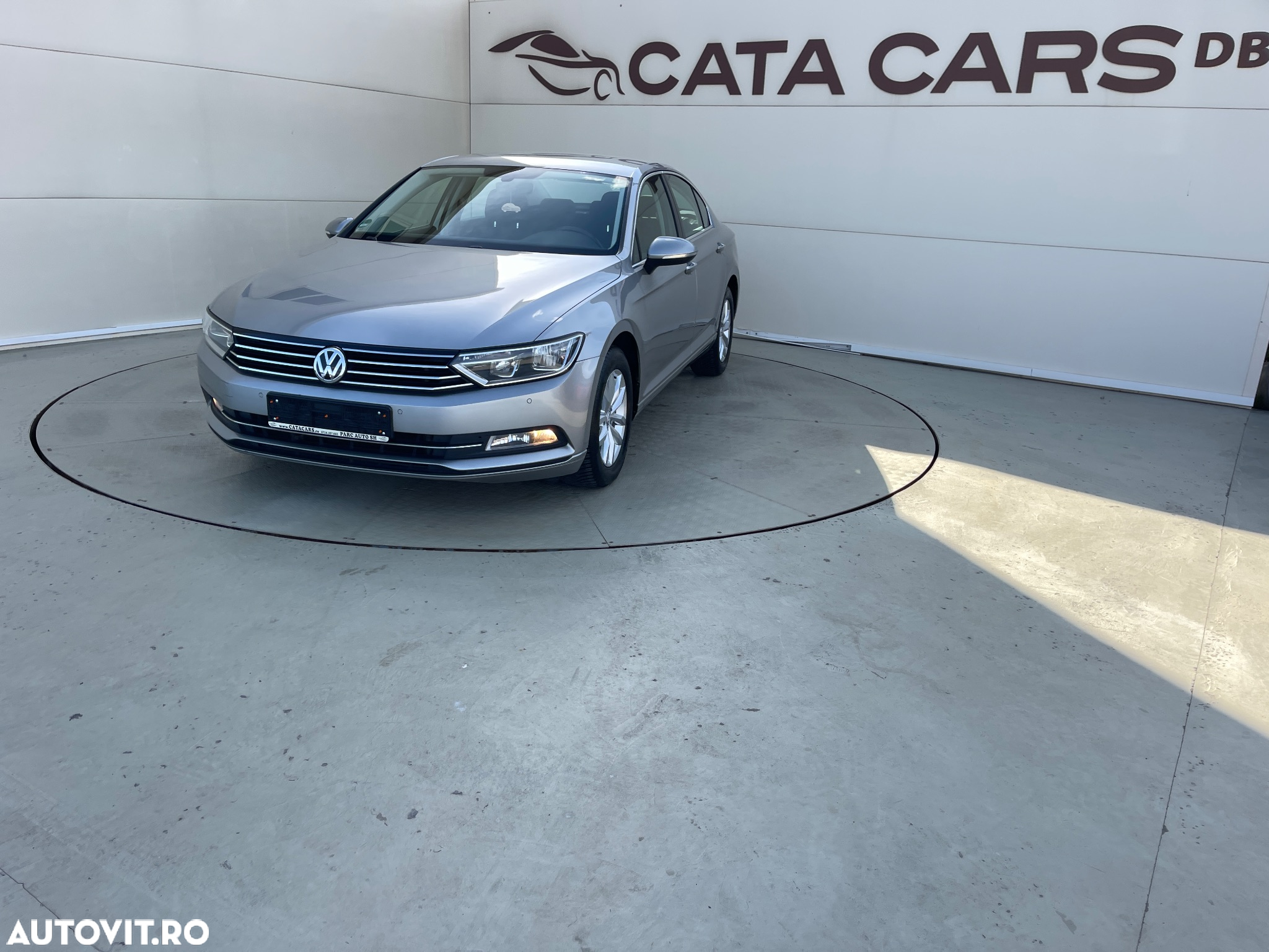 Volkswagen Passat - 3
