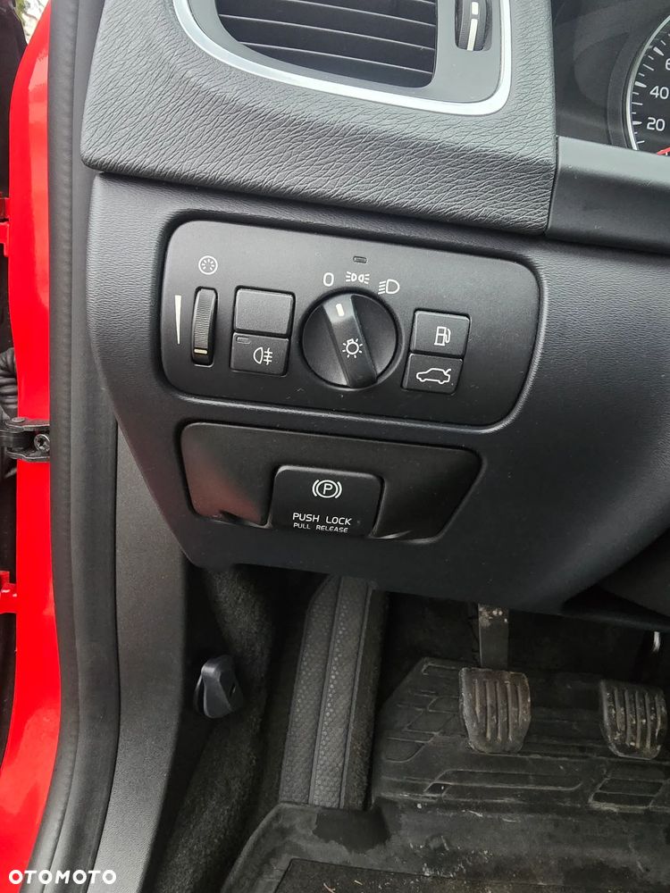 Volvo V60 DRIVe Kinetic - 16