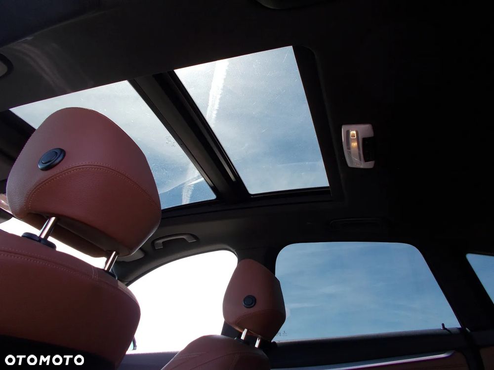 BMW 3GT 320i Sport-Aut Luxury Line - 26