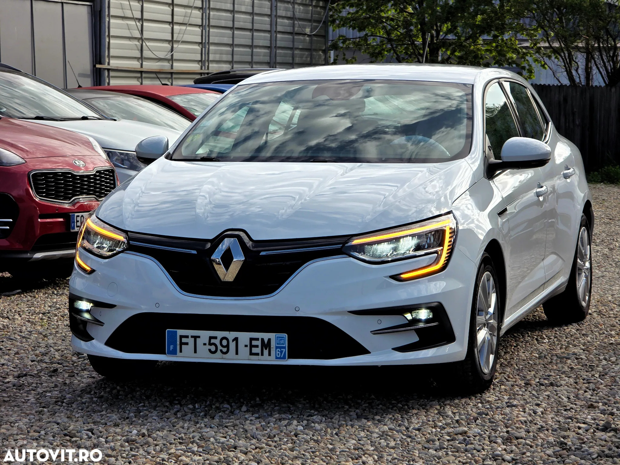 Renault Megane BLUE dCi 115 INTENS - 3