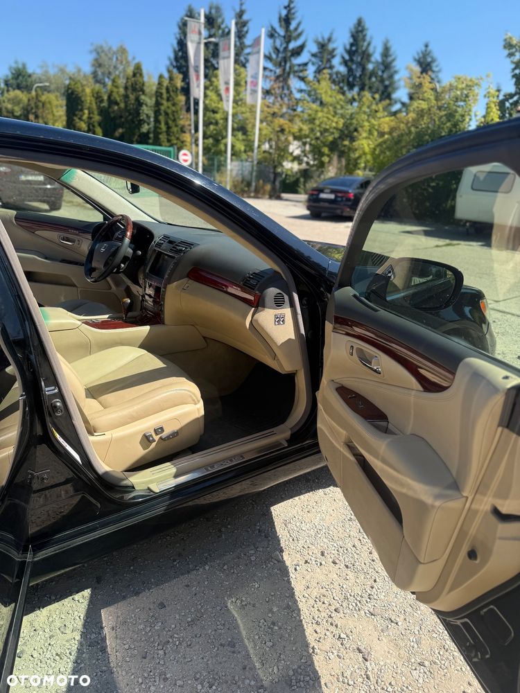 Lexus LS 460 Superior - 29