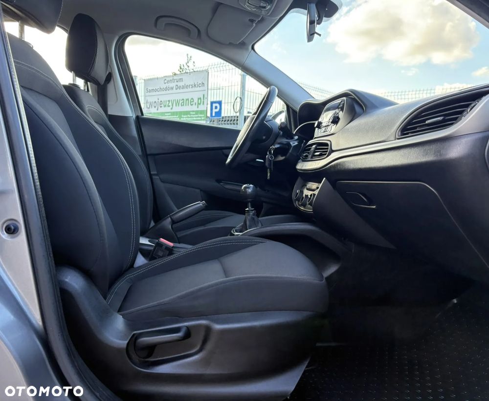 Fiat Tipo 1.4 16v Easy - 23