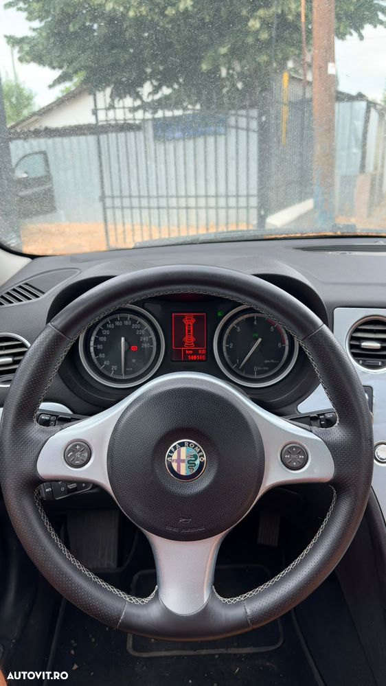 Alfa Romeo 159 1.9 Multijet Distinctive - 11