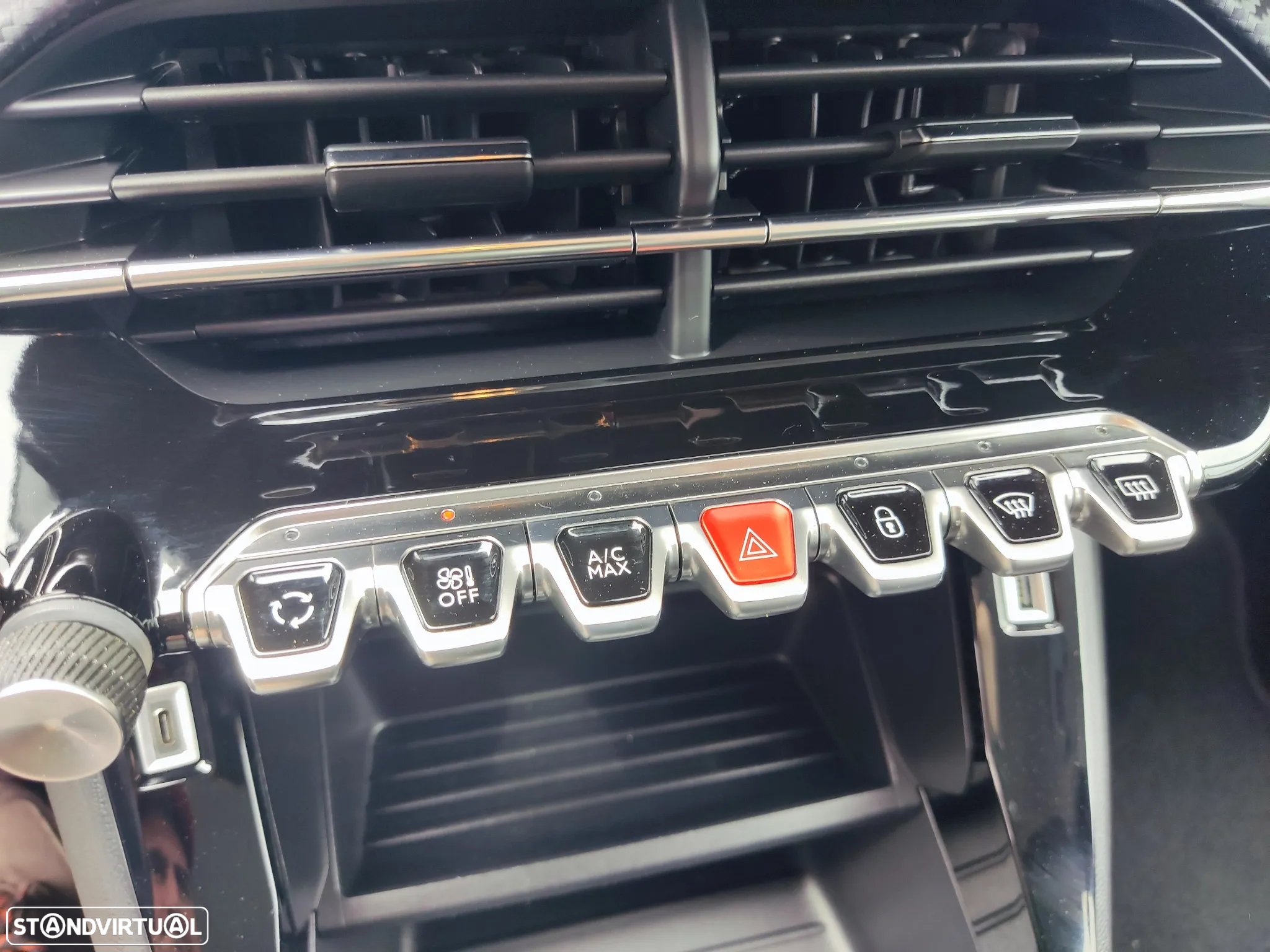 Peugeot e-208 50 kWh Active Pack - 23