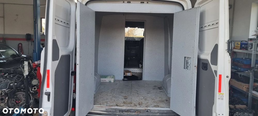 Volkswagen Crafter - 8