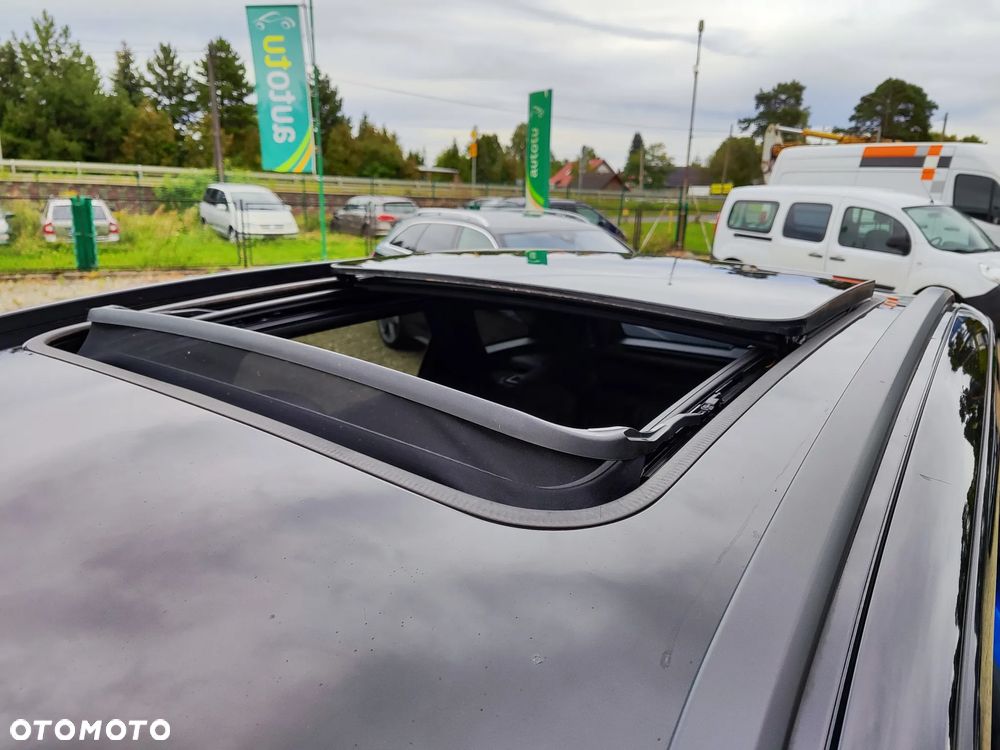 Peugeot 3008 1.6 PureTech HYbrid4 GT S&S EAT8 - 23