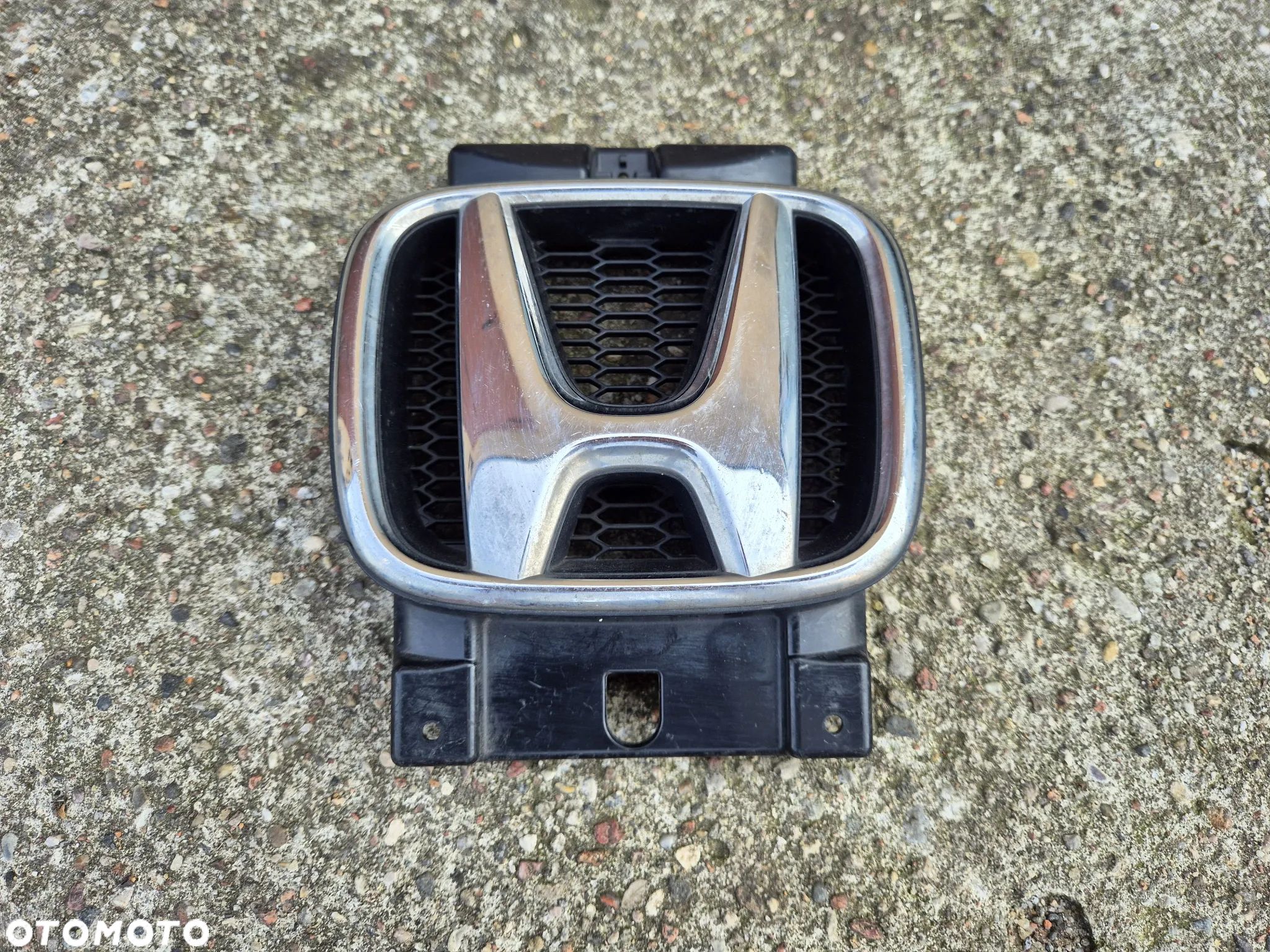 Honda CRV IV 12- grill atrapa emblemat znaczek logo - 1