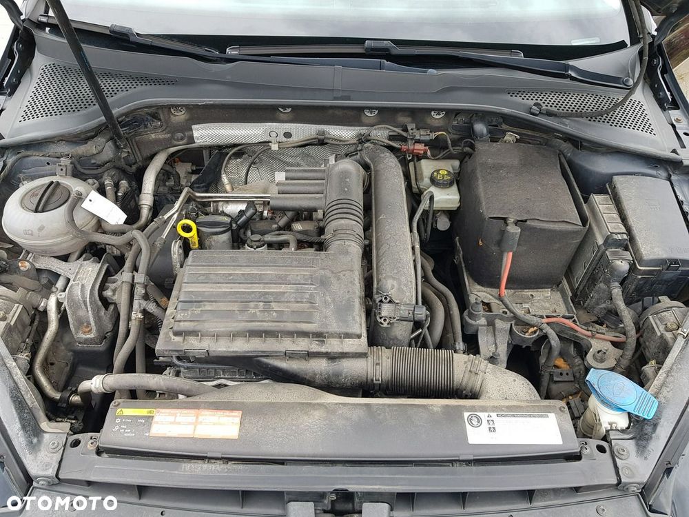 Volkswagen Golf 1.4 TSI BMT Comfortline - 18