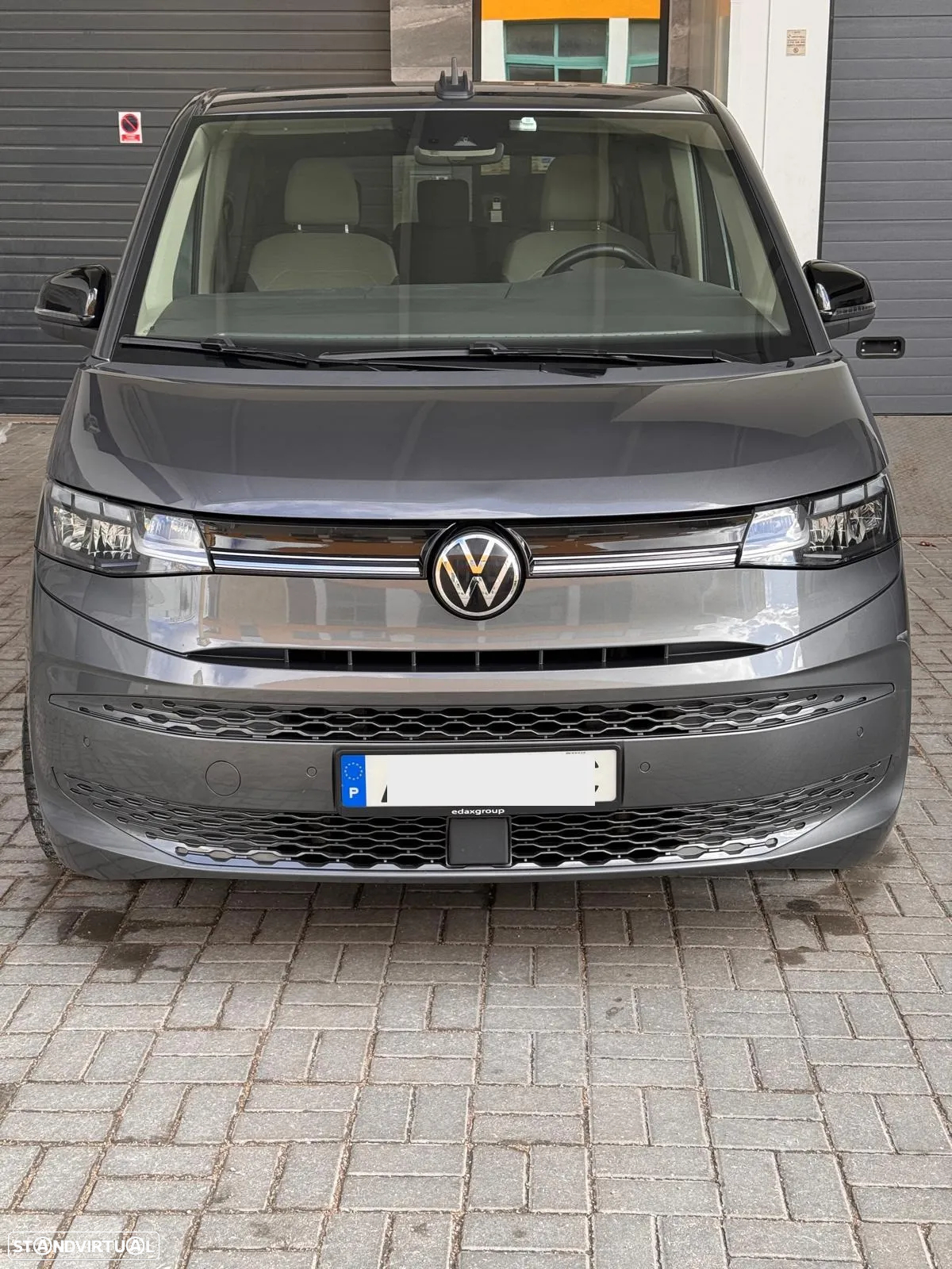 VW Multivan 2.0 TDI Life Longa DSG - 2