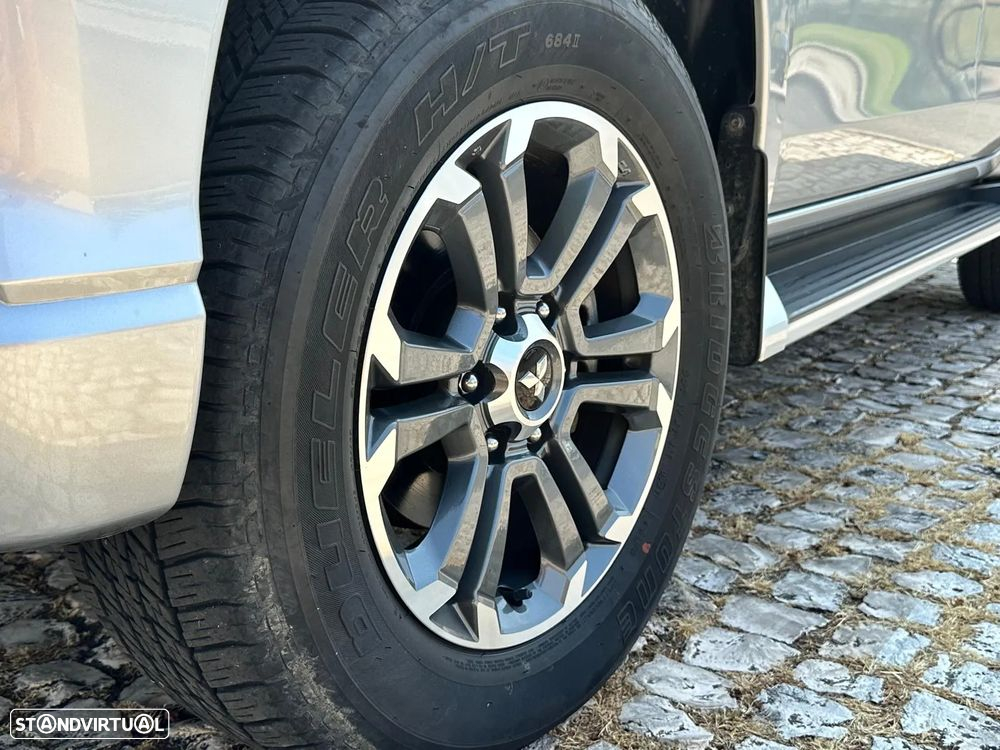 Mitsubishi L200 2.3 DI-D CD Invite 4WD - 14
