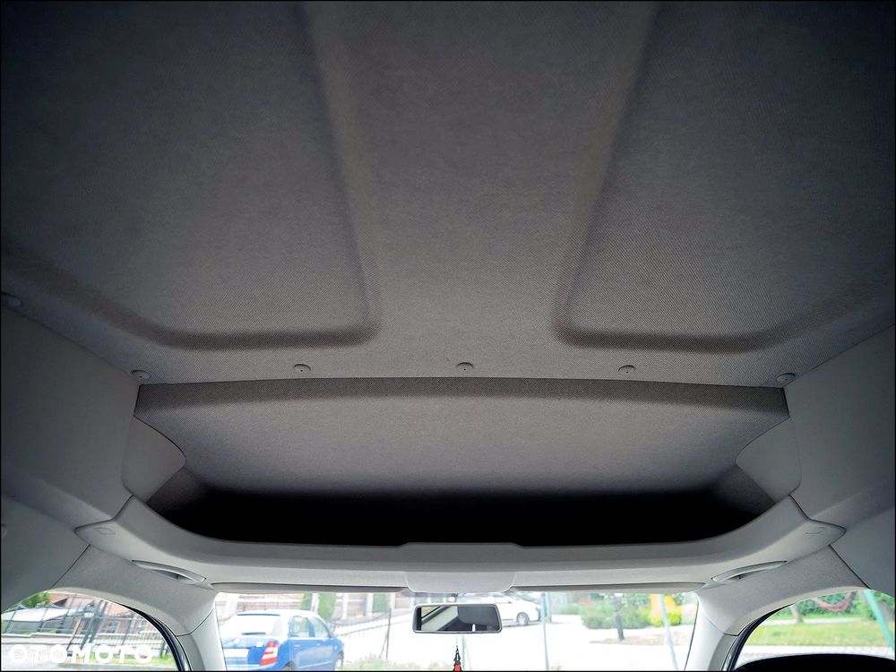 Volkswagen Caddy - 28