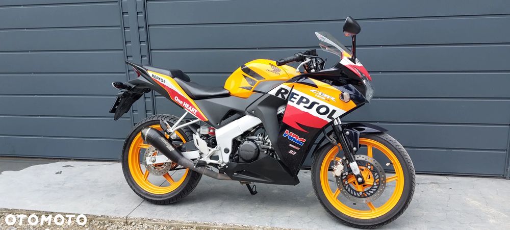 Honda CBR - 37