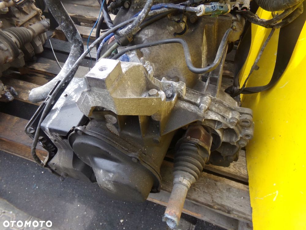 FOCUS MK3 1.0 ECOBOOST 14r 100KM skrzynia biegpow 5 CV6R-7002-BBE - 3