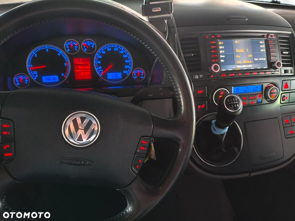 Volkswagen Multivan L1 Highline - 19