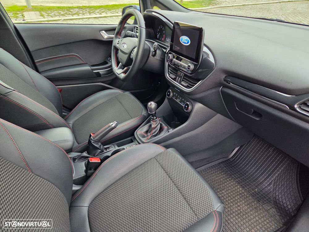 Ford Fiesta 1.0 EcoBoost MHEV ST-Line - 31