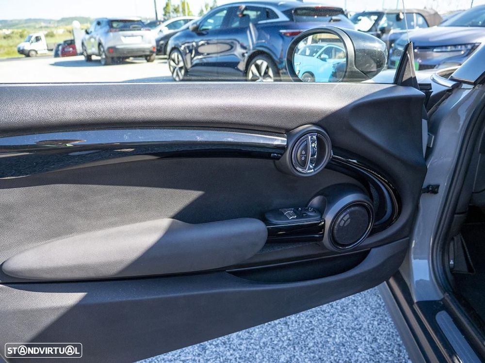 MINI 3 Portas Cooper SE Yours - 22