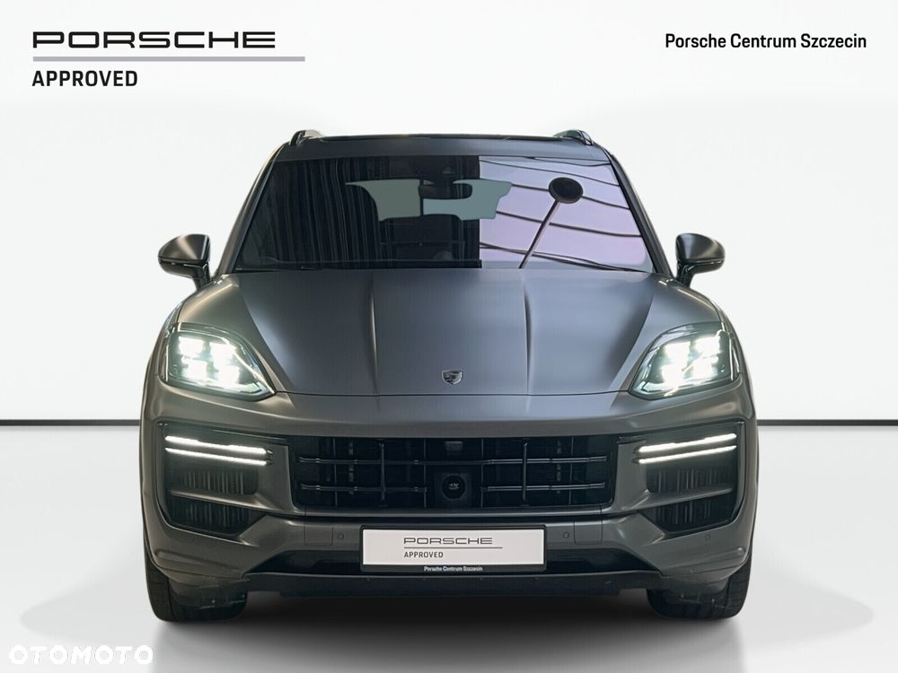 Porsche Cayenne Turbo E-Hybrid PHEV - 9