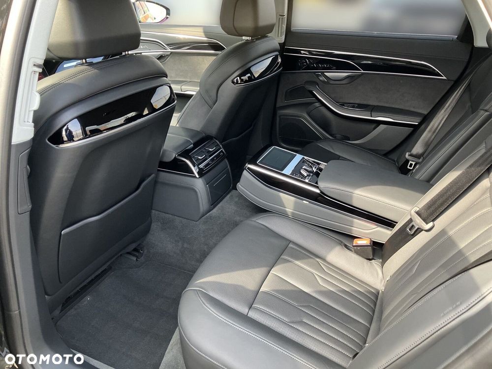 Audi A8 - 15