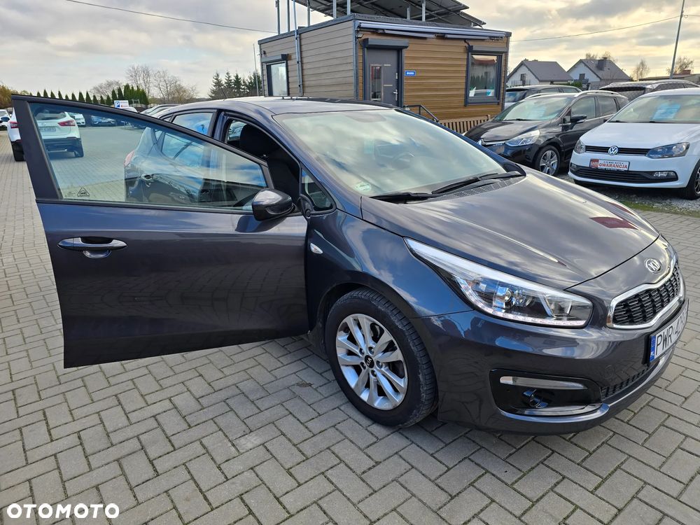 Kia Ceed - 20