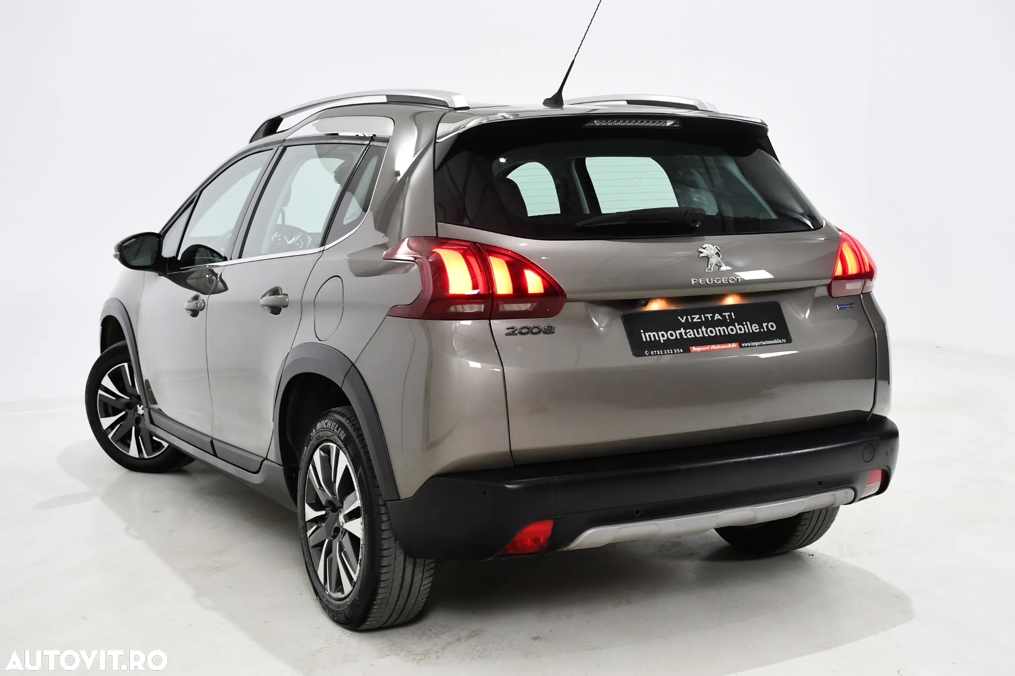 Peugeot 2008 1.2 PureTech Turbo EAT6 S&S Allure - 2
