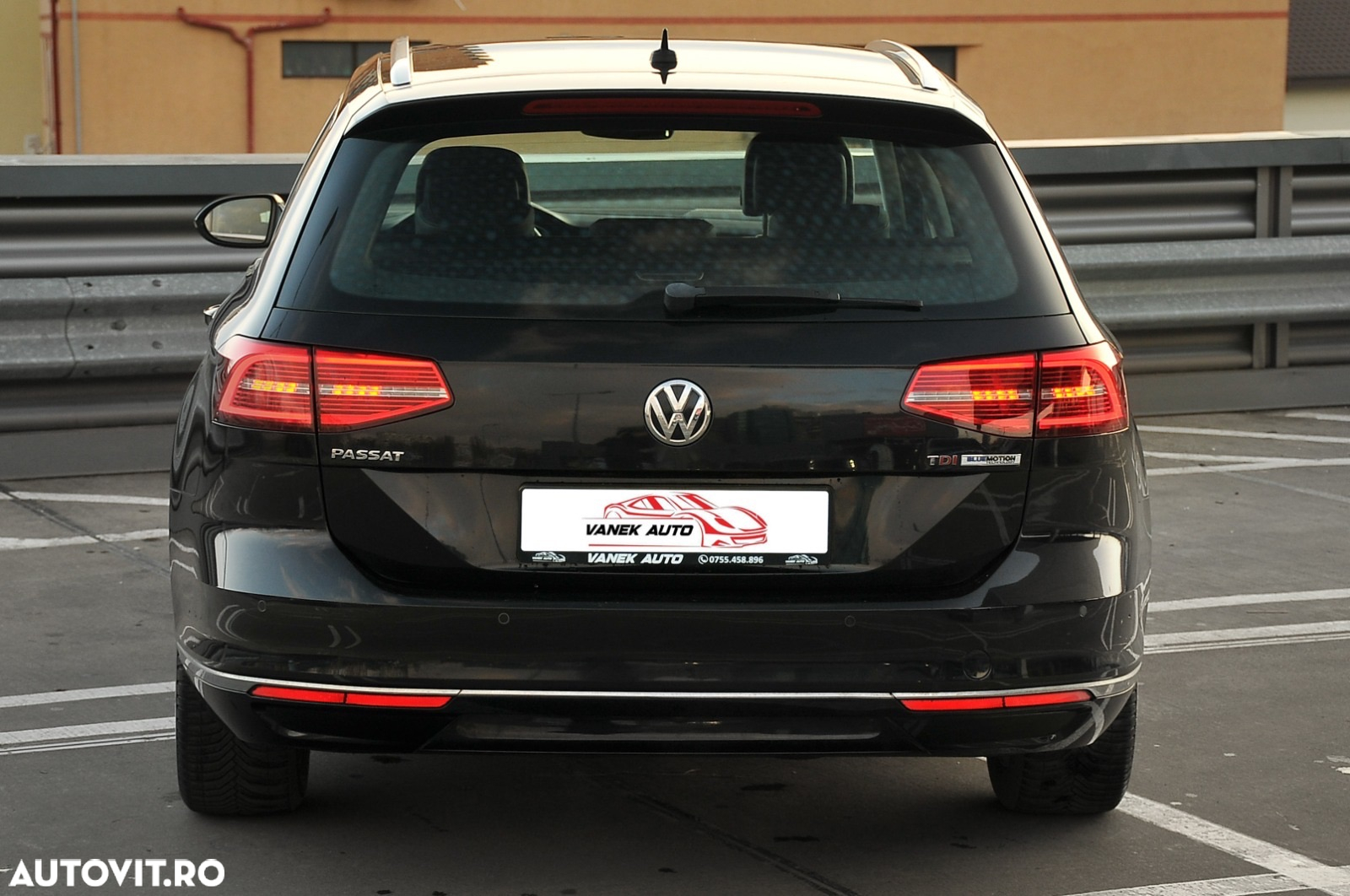 Volkswagen Passat - 10