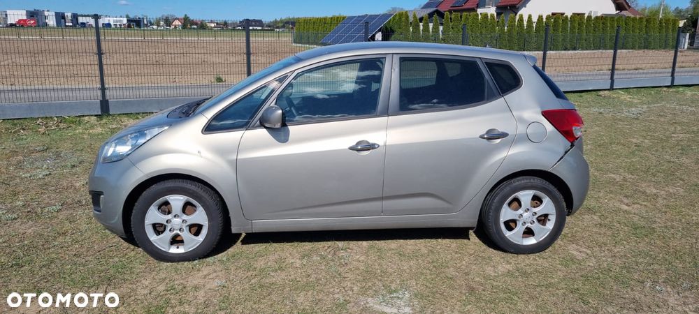 Kia Venga 1.6 CRDi 128 Business Line - 6
