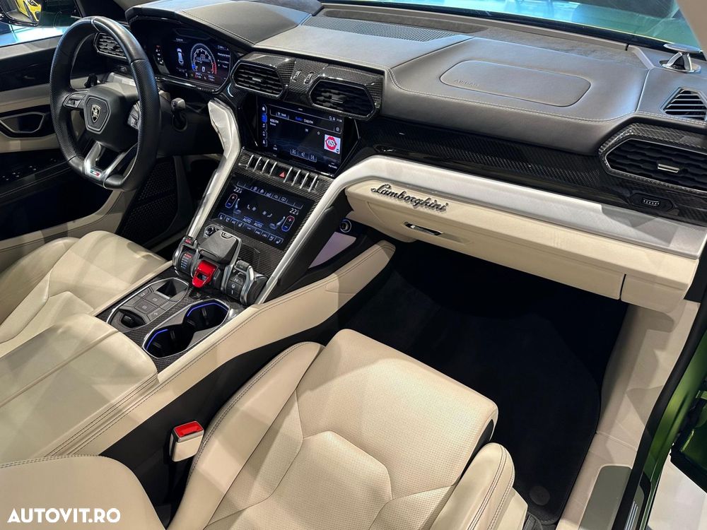 Lamborghini URUS - 4