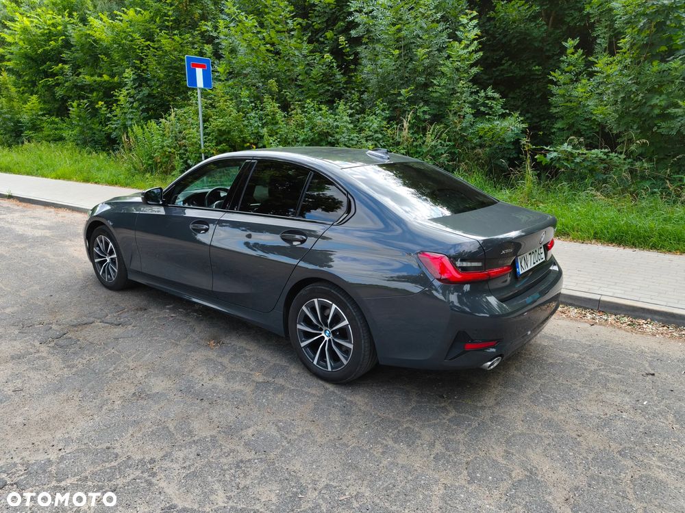 BMW Seria 3 320d xDrive - 3