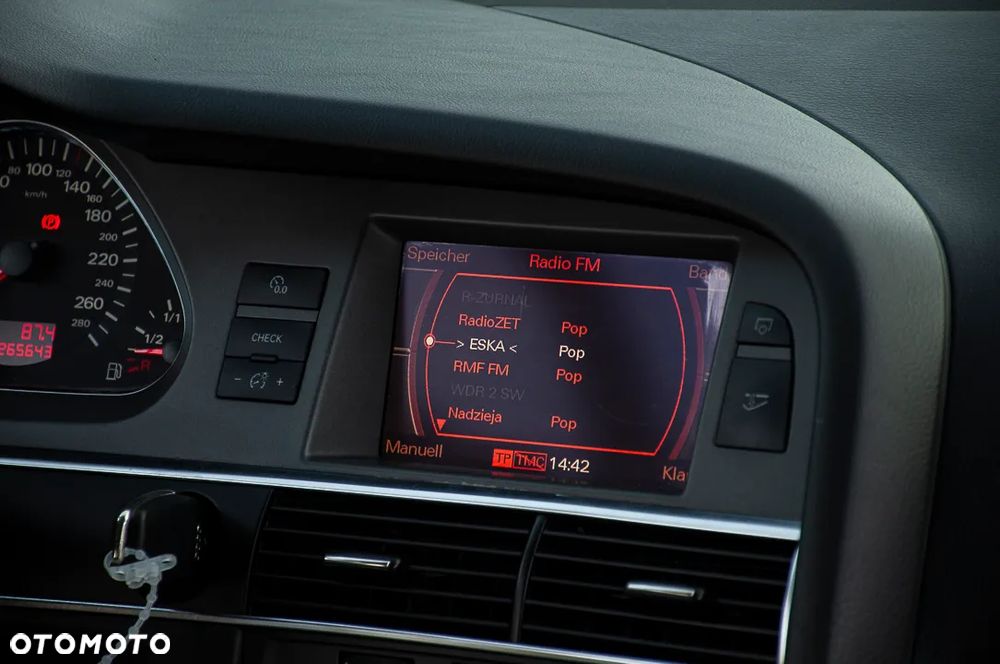 Audi A6 Limousine 2.4 - 25