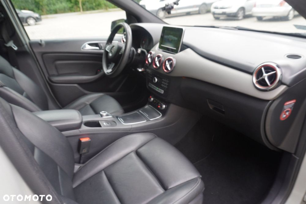 Mercedes-Benz Klasa B 180 (CDI) d 7G-DCT - 20