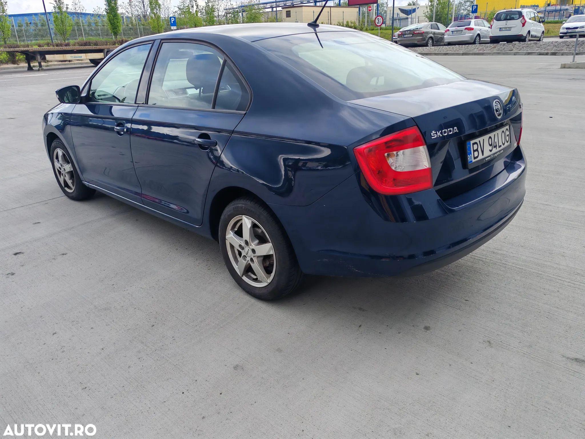 Skoda RAPID - 7