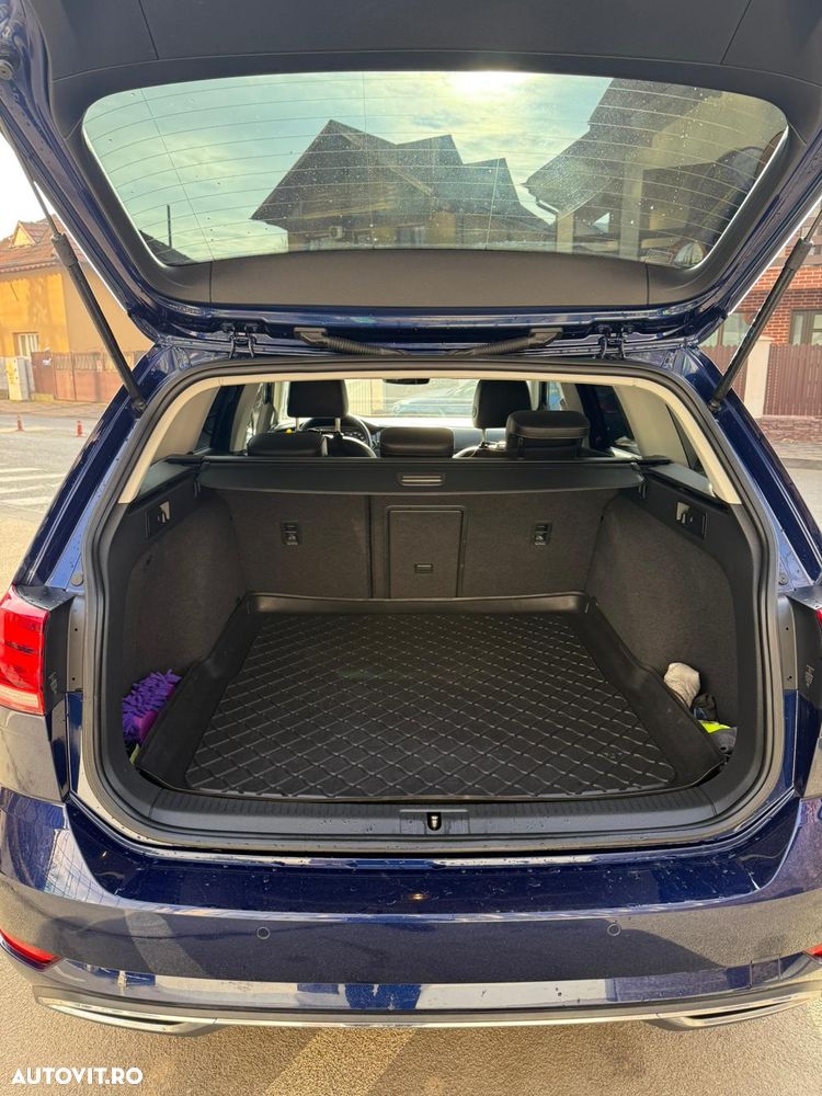 Volkswagen Golf 1.6 TDI DSG Highline - 8