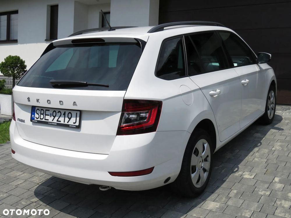 Skoda Fabia 1.0 Ambition Plus - 4