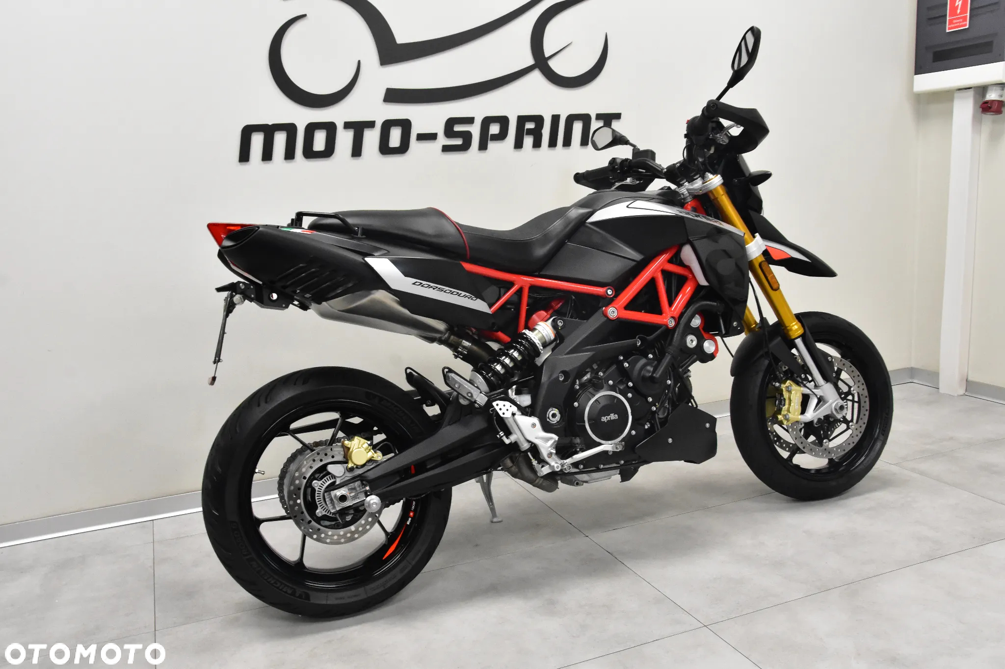 Aprilia Dorsoduro - 4