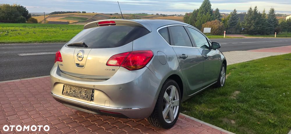 Opel Astra 1.4 Turbo Innovation - 9