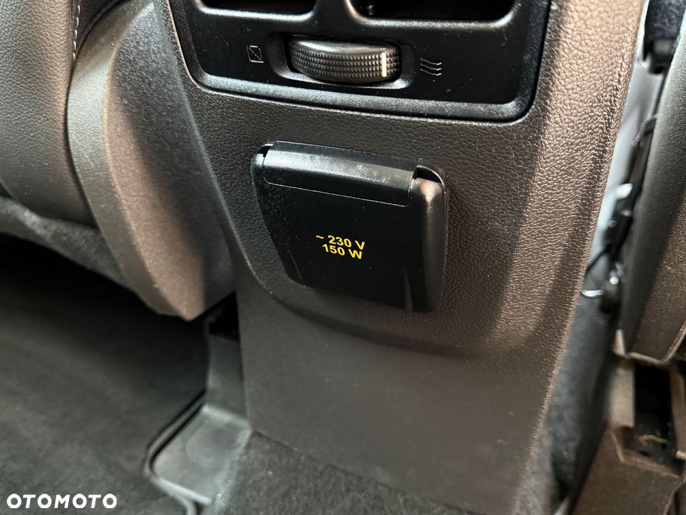 Ford Kuga 2.0 TDCi 4x4 ST-Line - 23