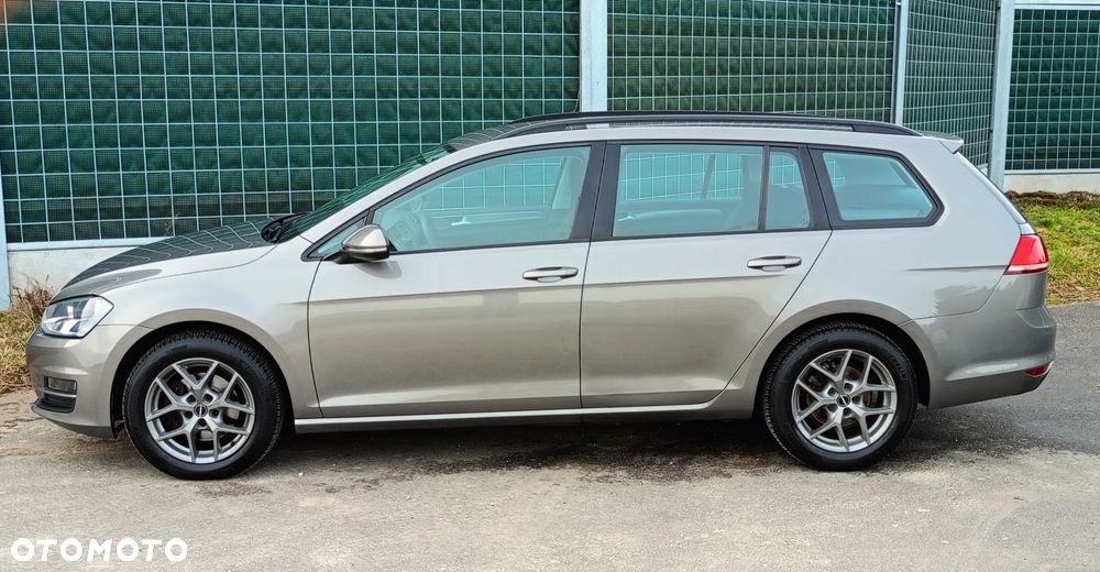 Volkswagen Golf VI 1.6 TDI BlueMot Comfortline - 12