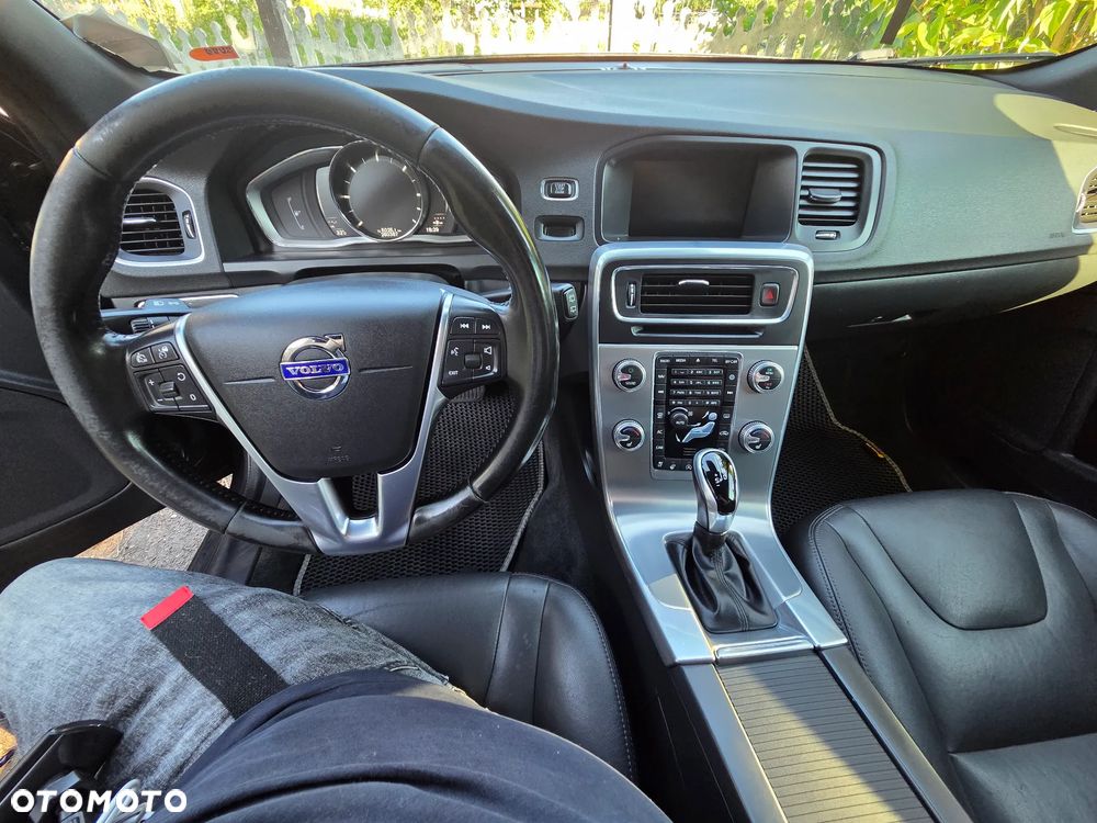 Volvo V60 D4 - 14