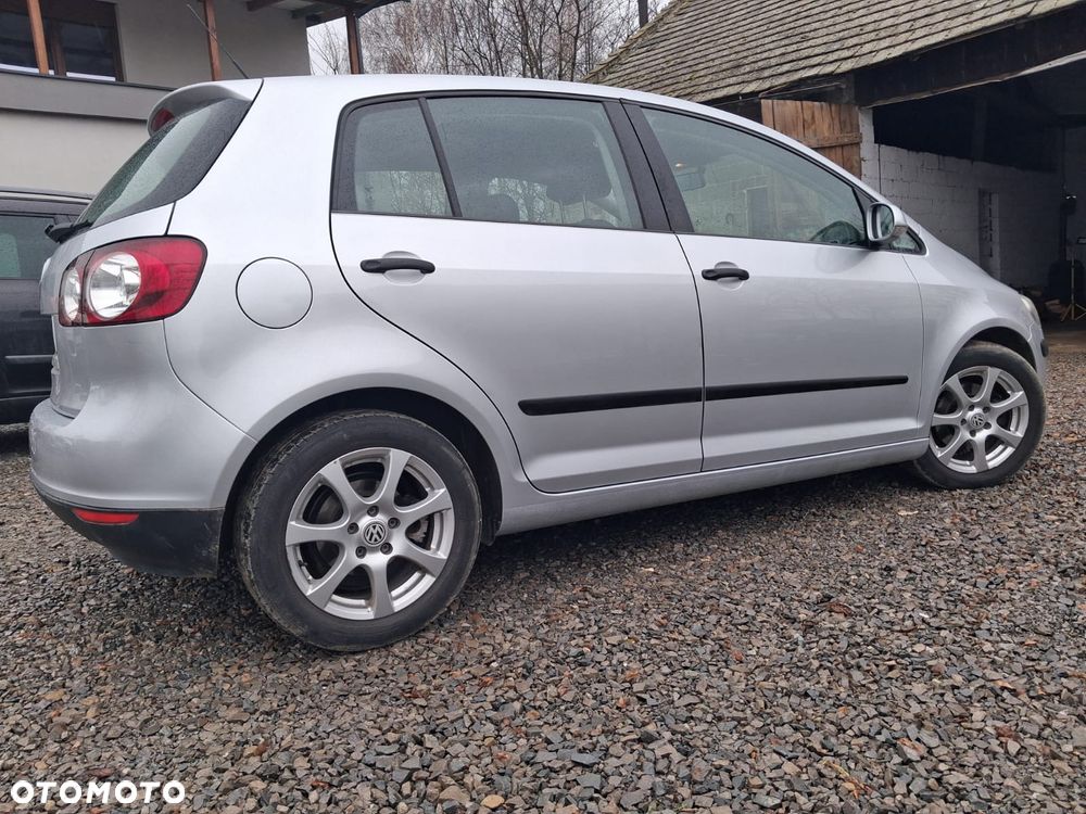 Volkswagen Golf - 16