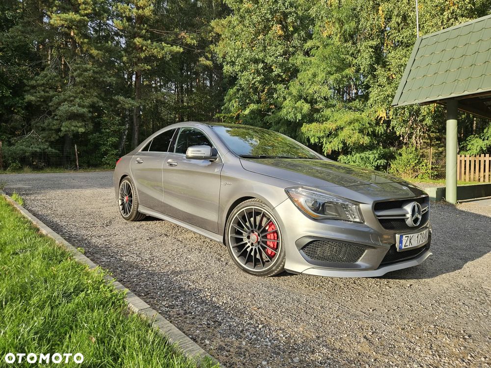 Mercedes-Benz CLA 45 AMG 4-Matic - 6