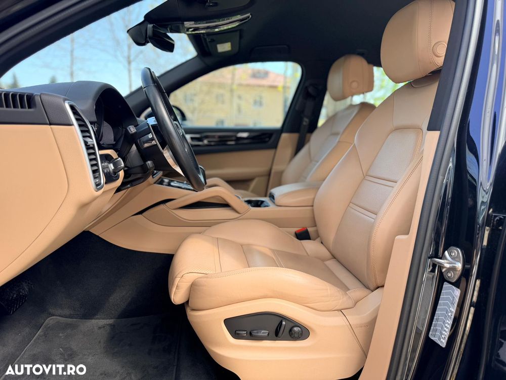 Porsche Cayenne E-Hybrid - 13