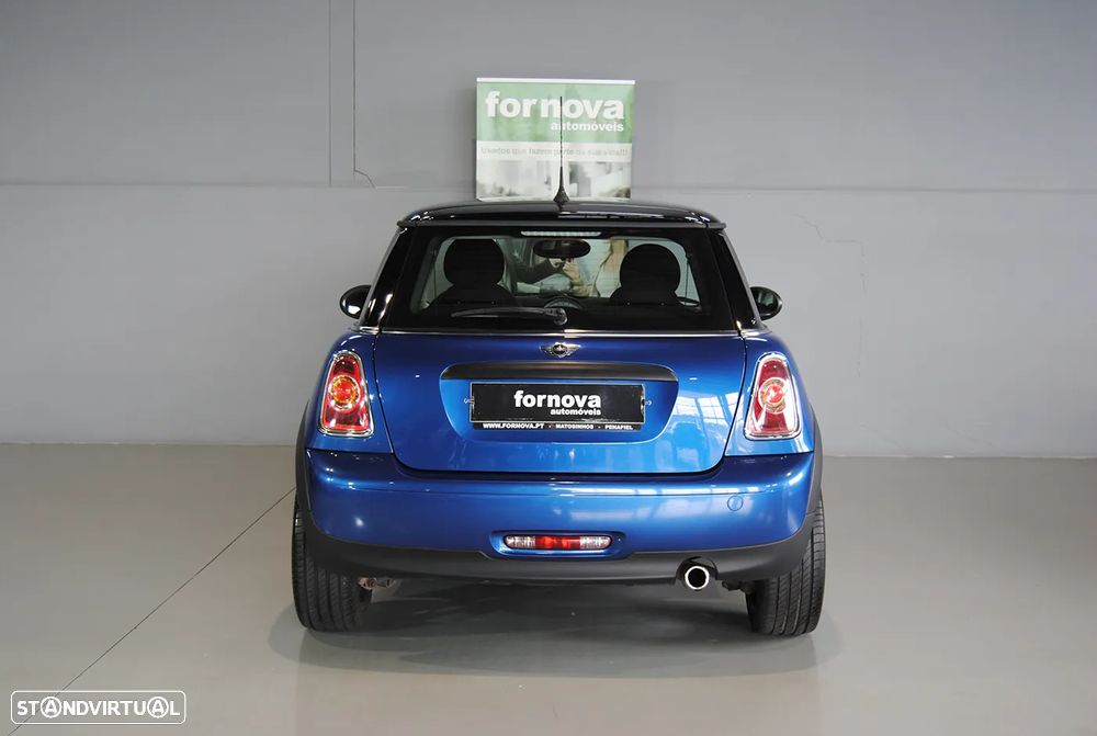 MINI 3 Portas One D - 6