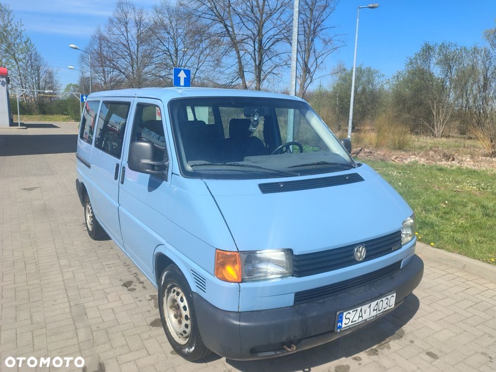 Volkswagen Transporter - 1